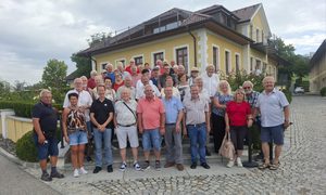 Gemeinsam unterwegs und miteinander verbunden